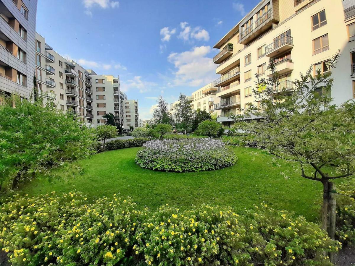 Airport Amber Apartament *